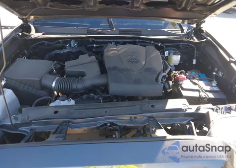 2023 Toyota Tacoma Double Cab z USA, uszkodzony, nr VIN 3TYDZ5BN7PT036700